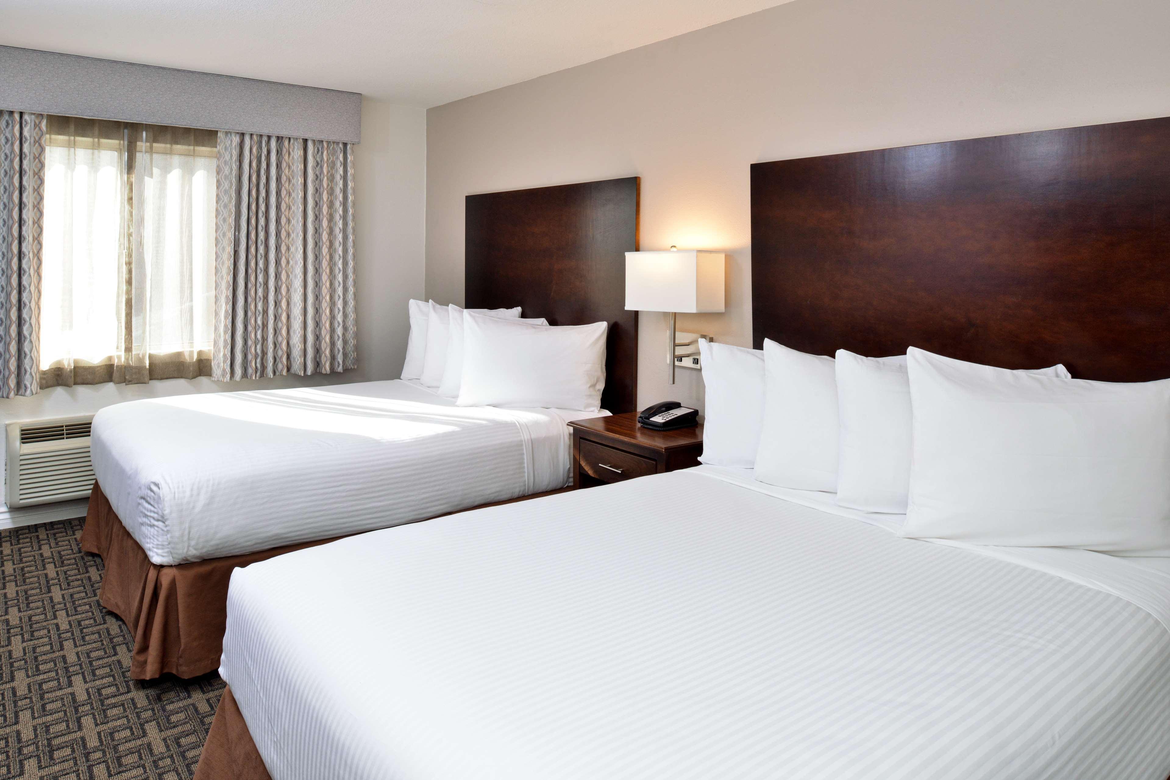 Western Kettleman & Hotel