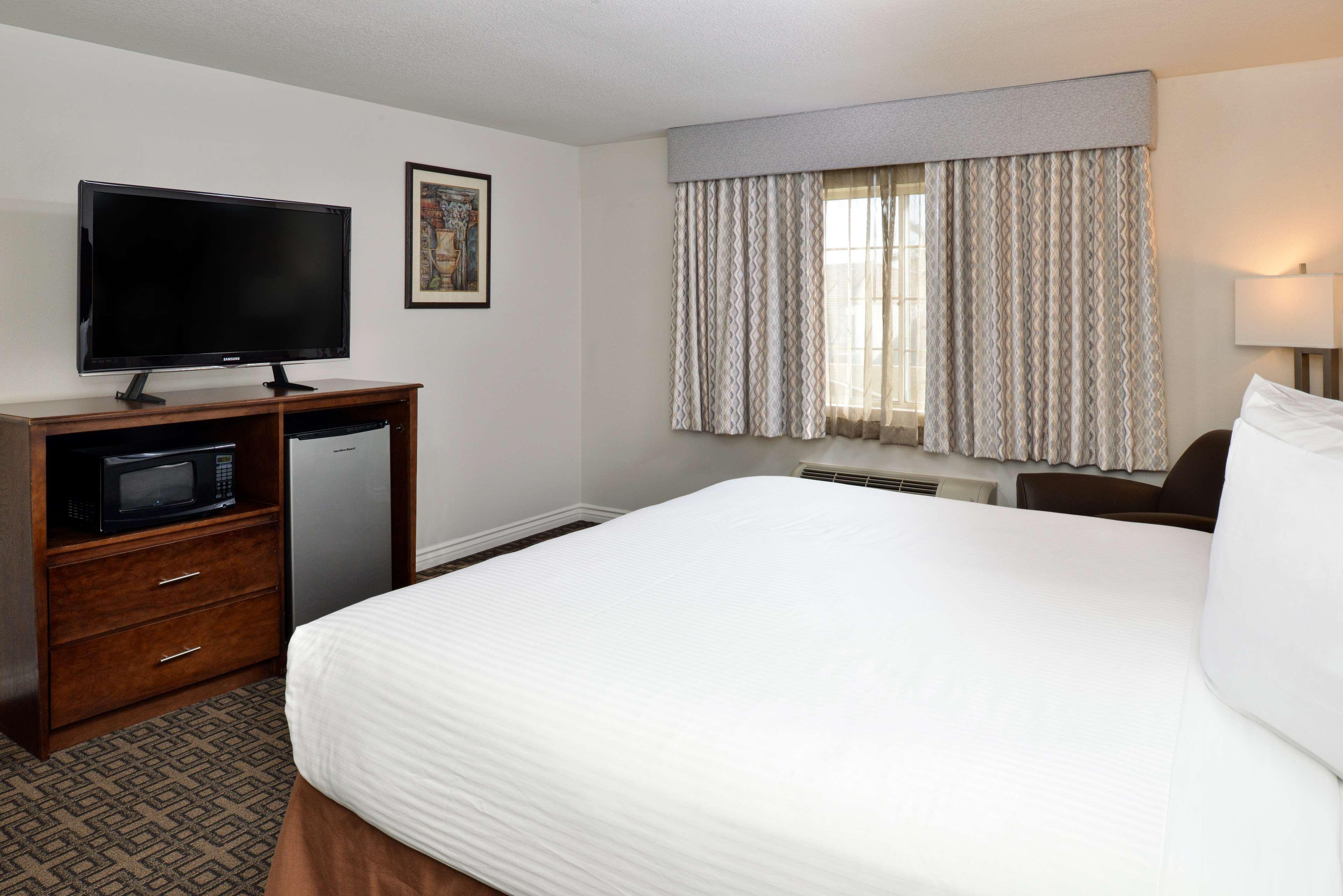 Western Kettleman & Hotel Kettleman City