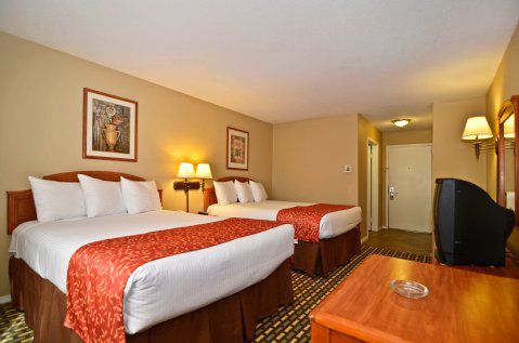 Western Kettleman & Hotel